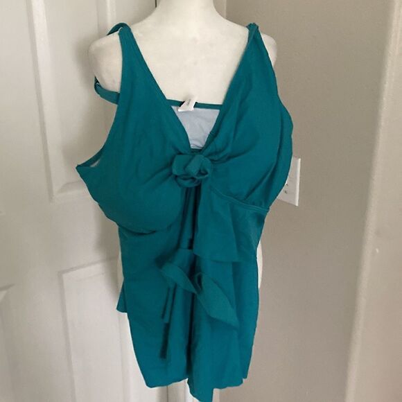 BloomChic Teal Swim Top Sz 22-24 - Picture 1 of 5